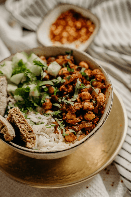 Bowl of rice with chickpeas and vegetables